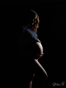 Séance photo grossesse au Studio B