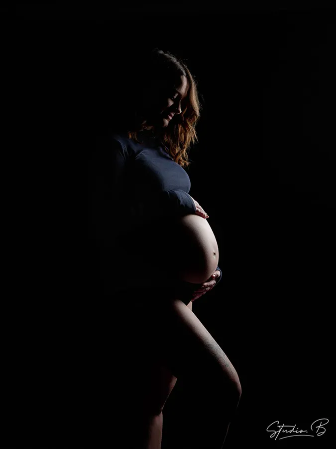 Séance photo grossesse au Studio B